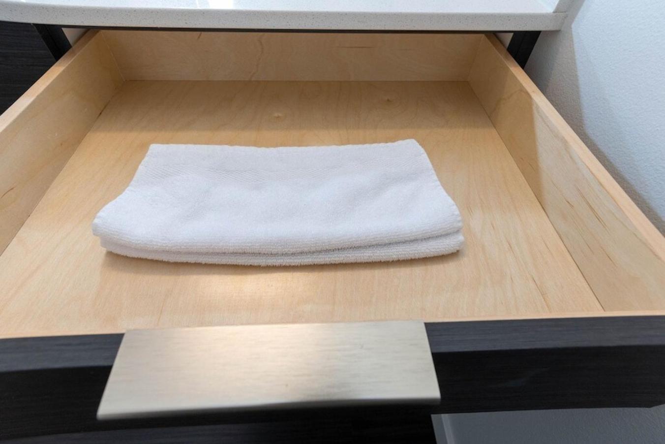 Self Check-In-Washer-Dryer-4Ksmart Tv-King Bed-Gym Такома Екстериор снимка
